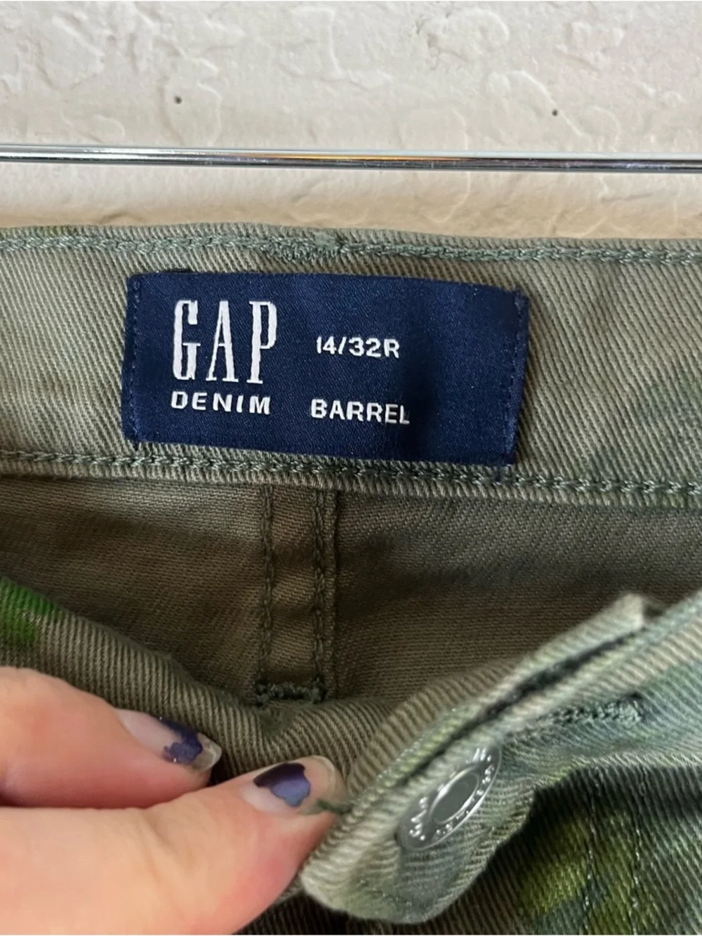 Gap High Rise Floral Print Barrel Jeans in Green - Picture 14 of 15